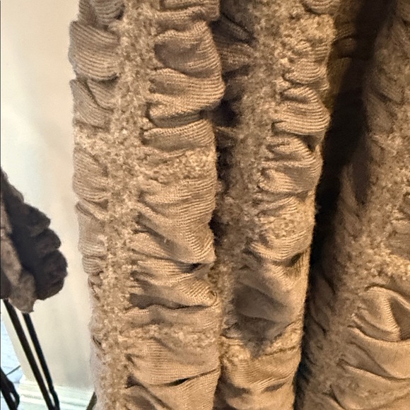 Alaia Gray Ruffled Women's Bolero (S) and Skirt (XS) - Picture 9 of 15